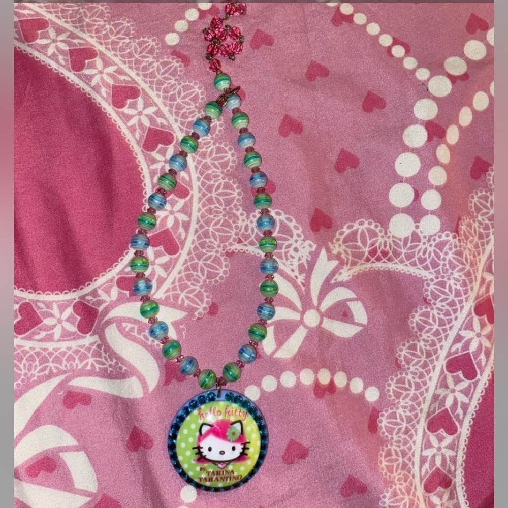 Tarina Tarantino hello kitty 2003 necklace!